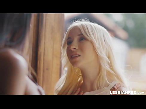 ❤️ Mädchen kommt ein paar Monate später nach Hause und leckt die Muschi ihrer Stiefmutter ️ Fuck video bei de.porngifmag.ru ﹏